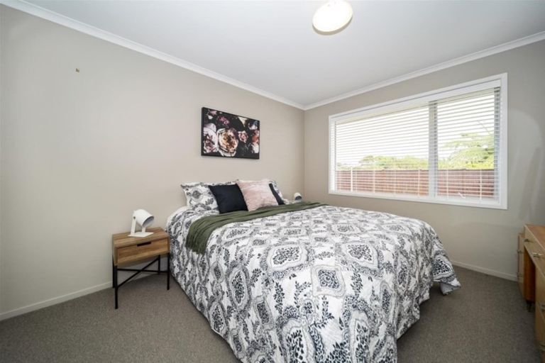 Photo of property in 58b Veale Road, Frankleigh Park, New Plymouth, 4371