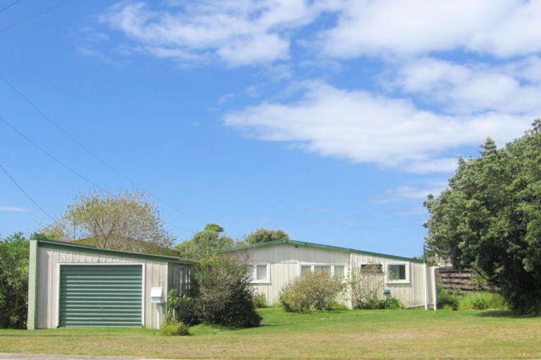 Photo of property in 17 Dillon Street, Waihi Beach, 3611