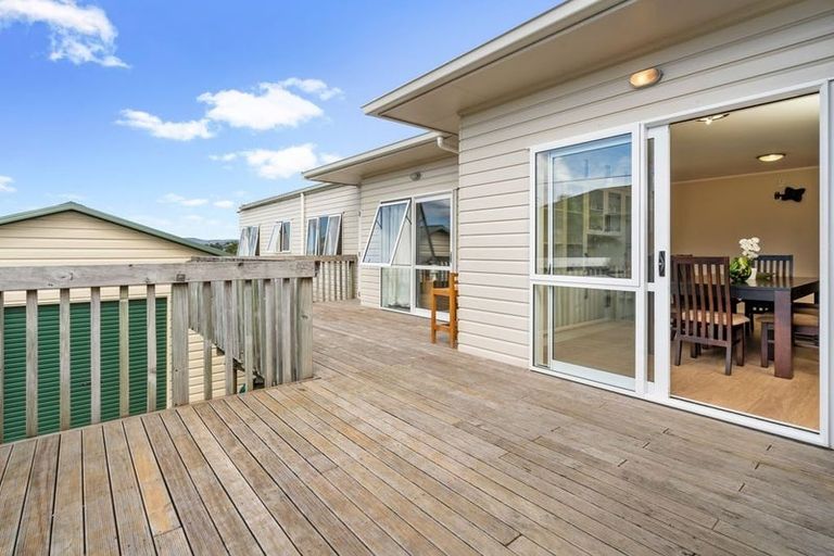 Photo of property in 75 Royal Road, Massey, Auckland, 0614