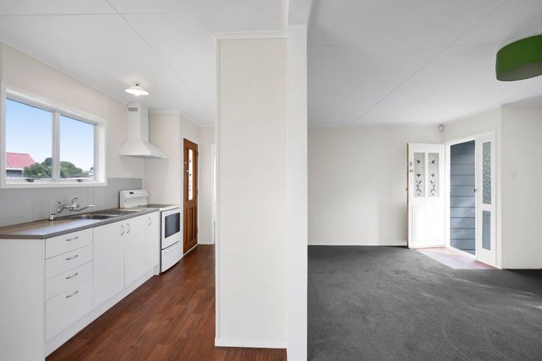 Photo of property in 5a Oleander Place, Bell Block, New Plymouth, 4312