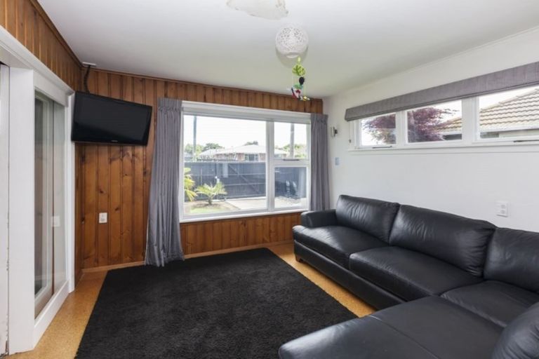Photo of property in 10 Torquay Place, Bryndwr, Christchurch, 8053