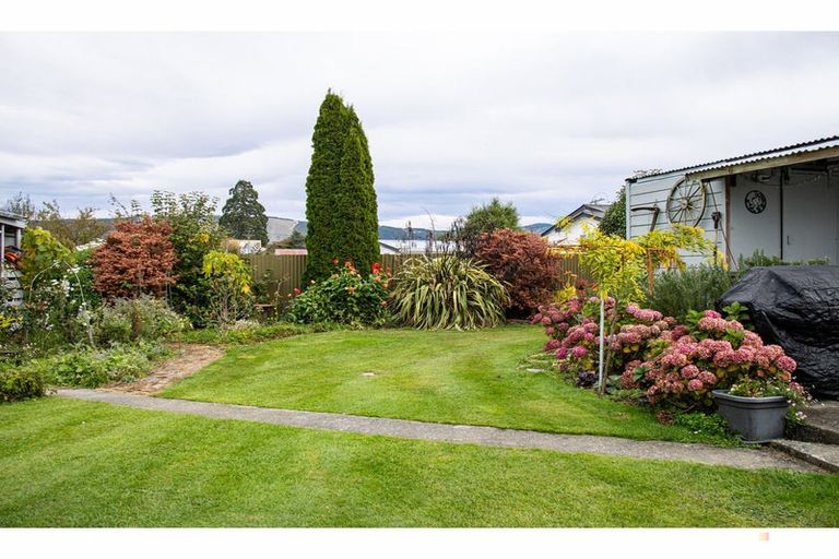 Photo of property in 32 Augustine Street, Waimate, 7924