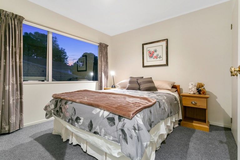 Photo of property in 3/8 Braemar Road, Castor Bay, Auckland, 0620