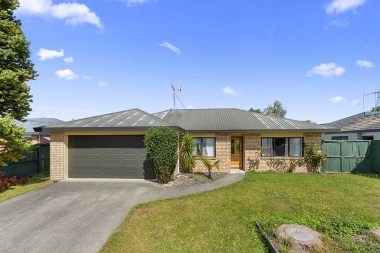 Photo of property in 19 Northmeadow Drive, Rototuna, Hamilton, 3210