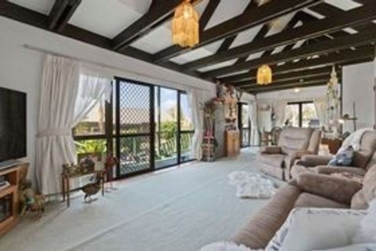 Photo of property in 9 Kowhai Avenue, Morrinsville, 3300