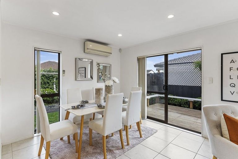 Photo of property in 1/5 Golfland Drive, Golflands, Auckland, 2013