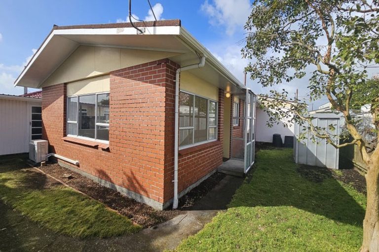 Photo of property in 4/147 Lemon Street, Strandon, New Plymouth, 4312