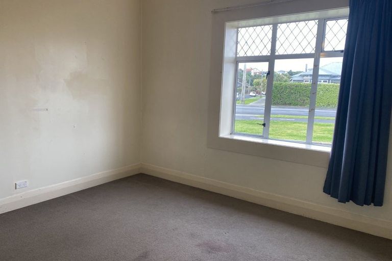 Photo of property in 20 Royal Crescent, Saint Kilda, Dunedin, 9012