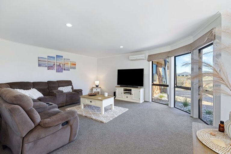 Photo of property in 27 Sarah Place, Papamoa Beach, Papamoa, 3118