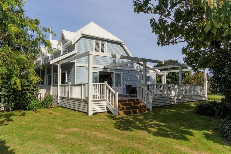 Photo of property in 11 Onaero Beach Road, Onaero, Waitara, 4383