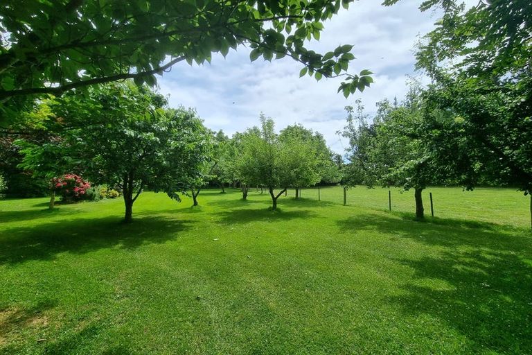 Photo of property in 42 Leeston Lake Road, Leeston, 7632