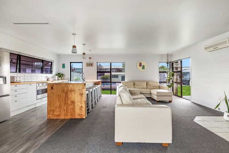 Photo of property in 11 Totara Street, Edgecumbe, 3120