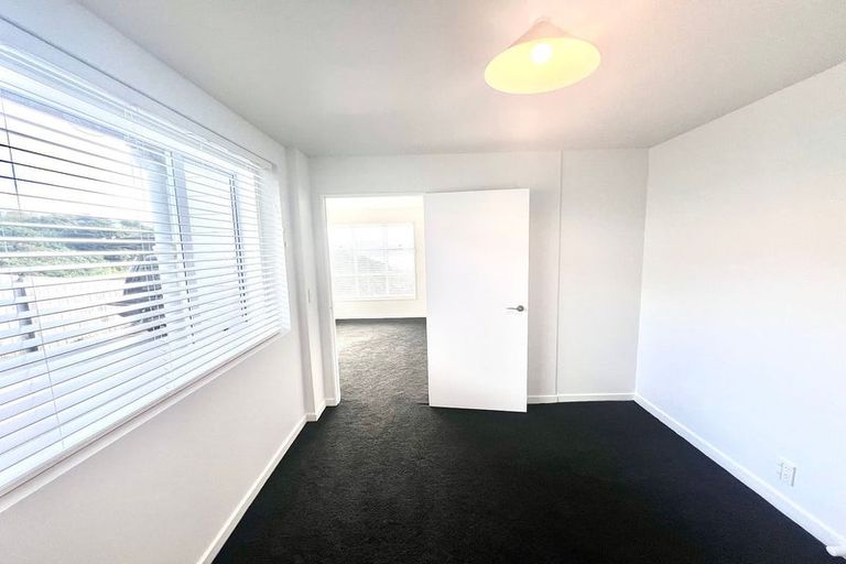 Photo of property in 6c Ahuriri Street, Strathmore Park, Wellington, 6022