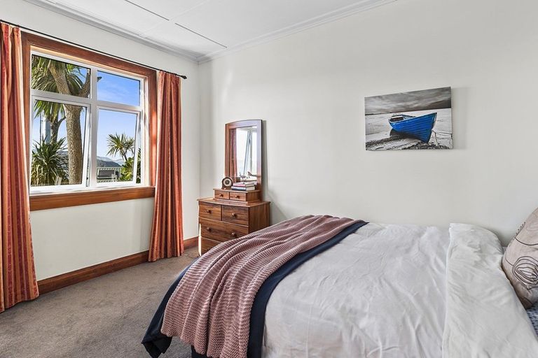 Photo of property in 38 Lerwick Terrace, Melrose, Wellington, 6022