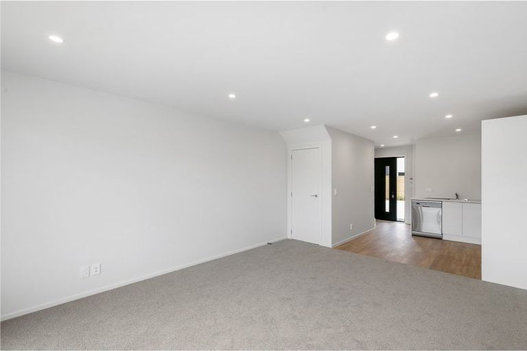 Photo of property in 4 Harena Way, Moera, Lower Hutt, 5010