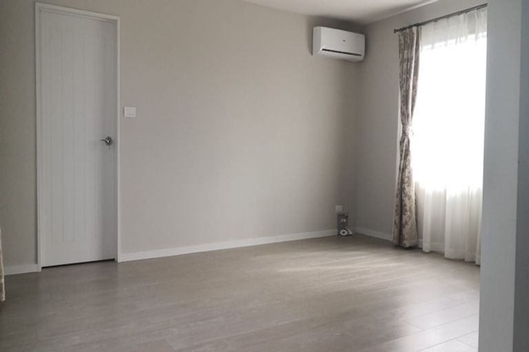 Photo of property in 17a Richard Avenue, Bucklands Beach, Auckland, 2014