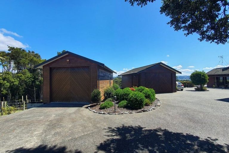 Photo of property in 76 Brick Bay Drive, Sandspit, Warkworth, 0982