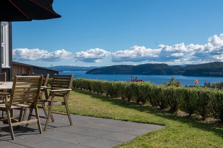 Photo of property in 4 Harrier Lane, Kinloch, Taupo, 3377