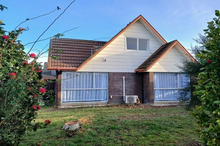 Photo of property in 11 Anaru Place, Awapuni, Palmerston North, 4412