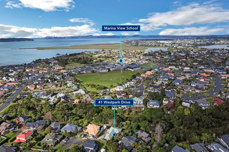 Photo of property in 41 Westpark Drive, West Harbour, Auckland, 0618