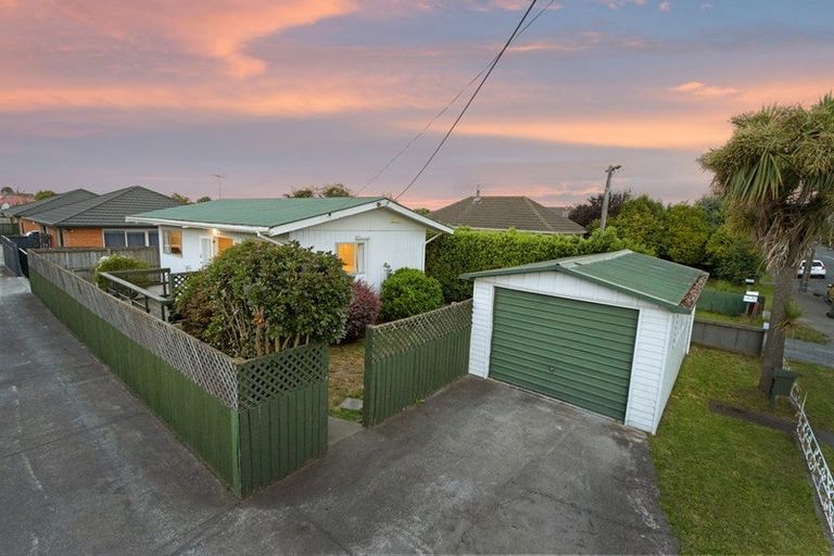 Photo of property in 69 Amyes Road, Hornby, Christchurch, 8042