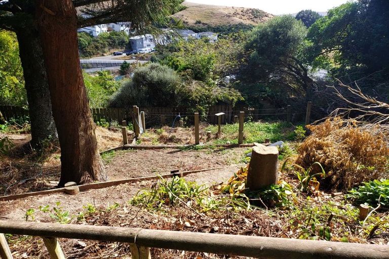 Photo of property in 21a Lomita Road, Johnsonville, Wellington, 6037