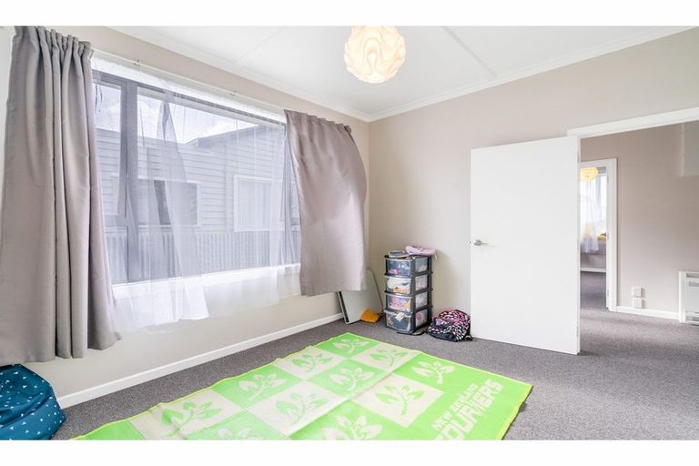 Photo of property in 235 Princes Street, Strathern, Invercargill, 9812