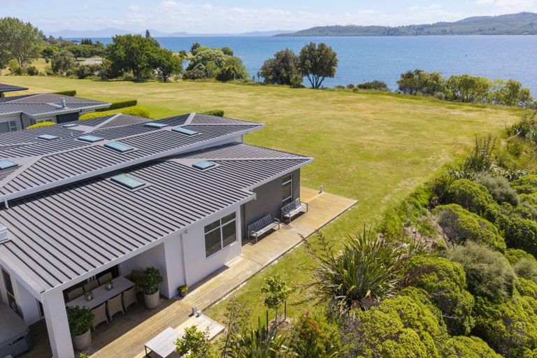 Photo of property in 8 Kuiwai Drive, Rainbow Point, Taupo, 3330