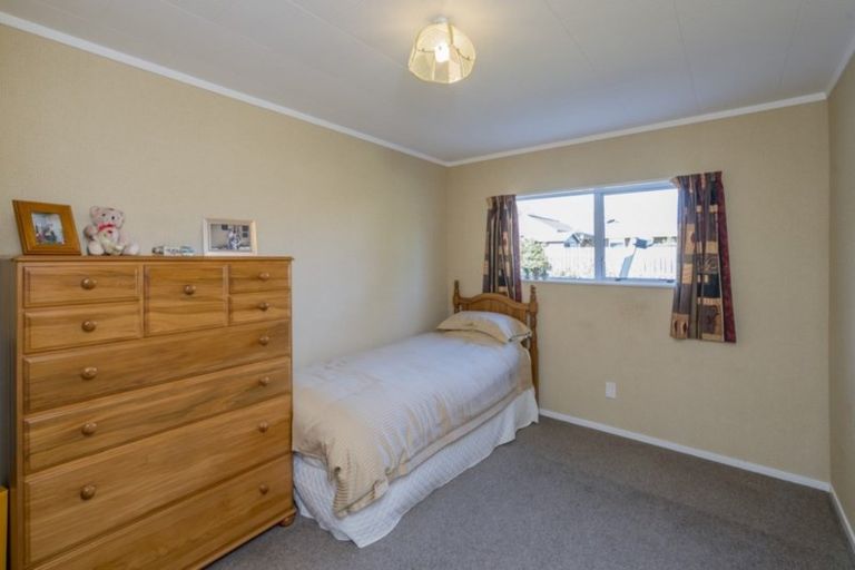 Photo of property in 16 Wright Grove, Levin, 5510