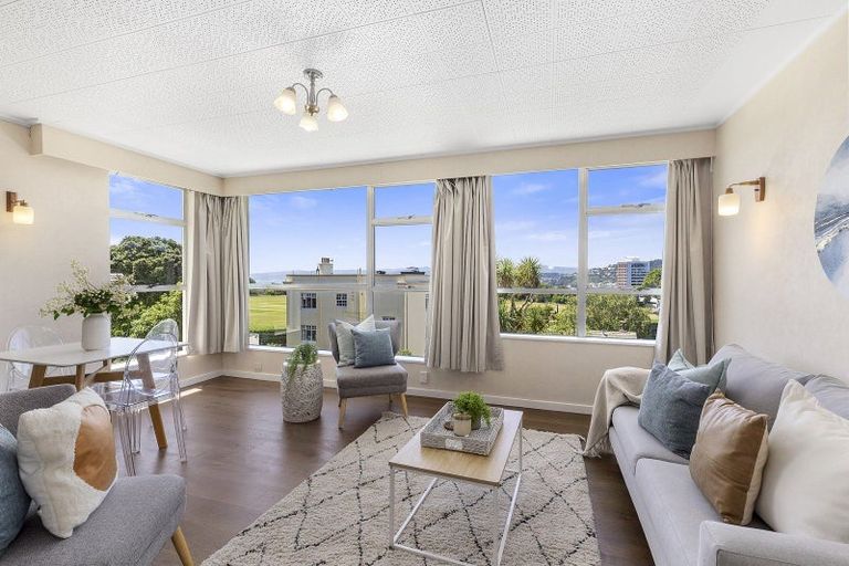 Photo of property in Greenmantle Flats, 88a Salamanca Road, Kelburn, Wellington, 6012