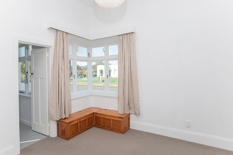 Photo of property in 33 Carnarvon Street, Gisborne, 4010