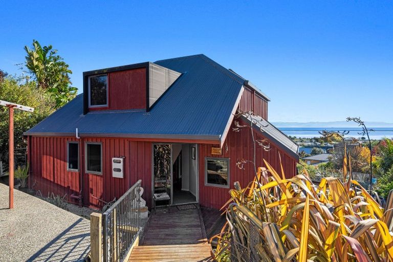 Photo of property in 28 Clovelly Street, Atawhai, Nelson, 7010