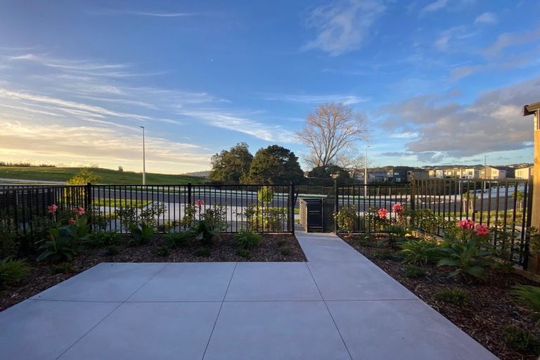 Photo of property in 6 Matamoe Street, Flat Bush, 2019