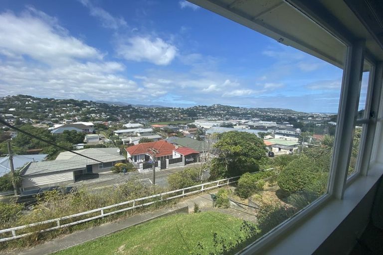 Photo of property in 87 Miramar North Road, Miramar, Wellington, 6022