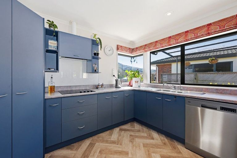 Photo of property in 53 Tawavale Street, Pukehangi, Rotorua, 3015