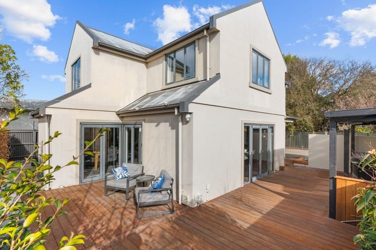 Photo of property in 28 Courtenay Street, St Albans, Christchurch, 8014