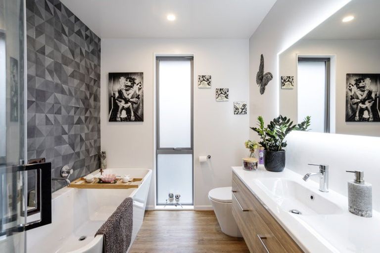 Photo of property in 3 Trudi Place, Green Island, Dunedin, 9018