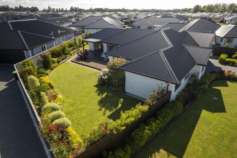 Photo of property in 41 Watkins Drive, Rangiora, 7400