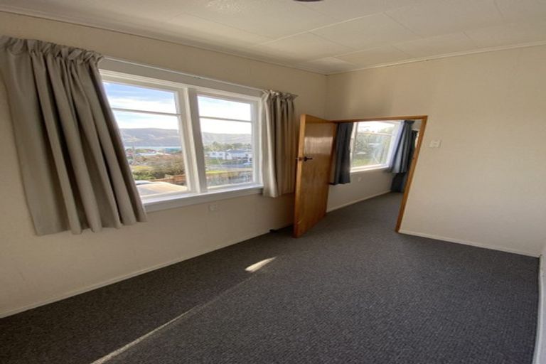 Photo of property in 18 Dickson Street, Macandrew Bay, Dunedin, 9014