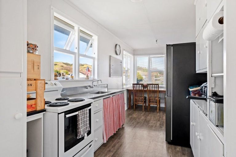 Photo of property in 35 Dalton Street, Outer Kaiti, Gisborne, 4010