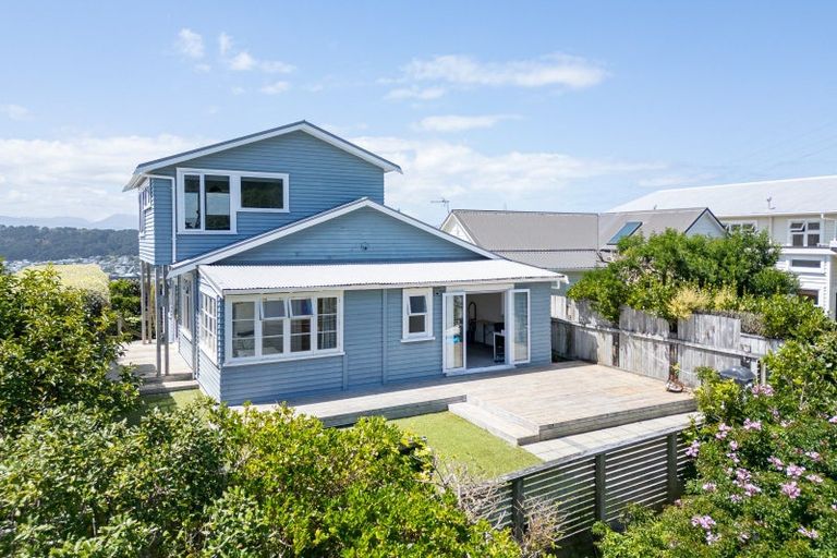 Photo of property in 44 Mortimer Terrace, Aro Valley, Wellington, 6021