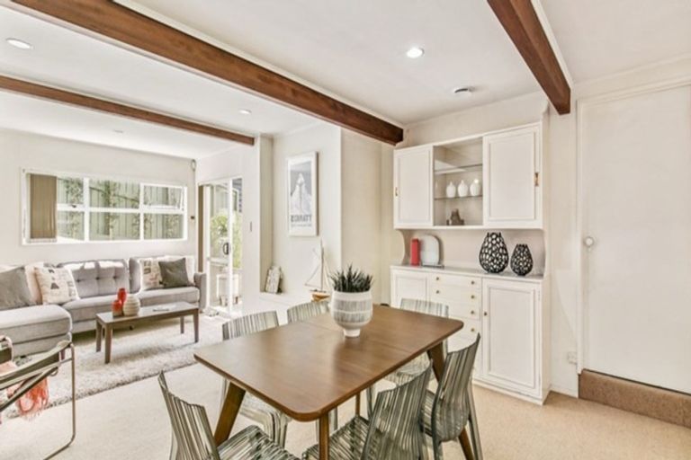 Photo of property in 25 Mahoe Avenue, Remuera, Auckland, 1050