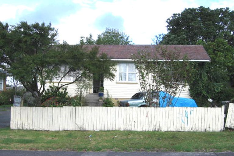 Photo of property in 59 Glen Marine Parade, Glendene, Auckland, 0602