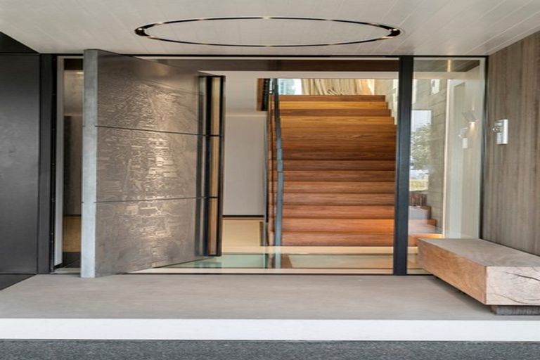 Photo of property in 192 Marine Parade, Mount Maunganui, 3116