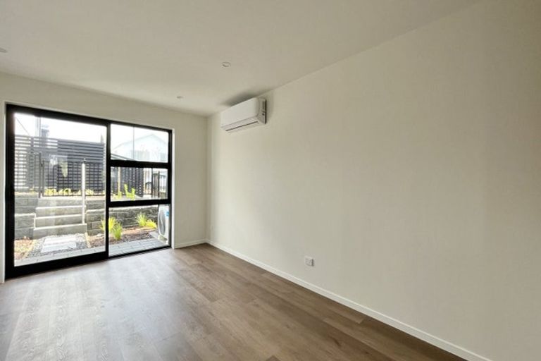 Photo of property in 4 Hoopers Road, Glen Eden, Auckland, 0602