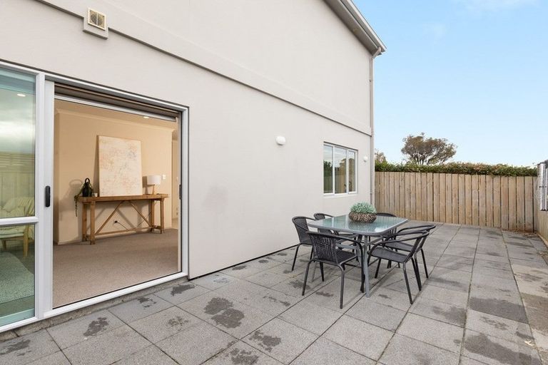 Photo of property in 5a Byron Way, Otumoetai, Tauranga, 3110