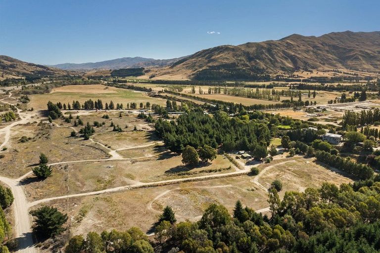 Photo of property in 289 Riverbank Road, Wanaka, 9382