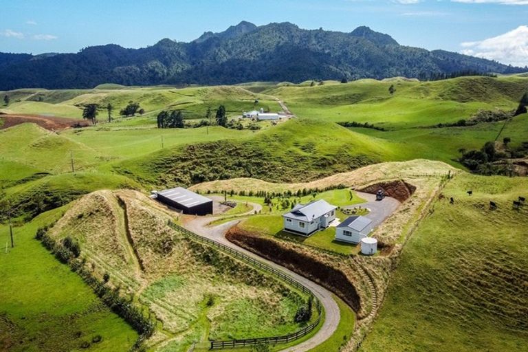 Photo of property in 539 Upper Pitone Road, Pitone, New Plymouth, 4374