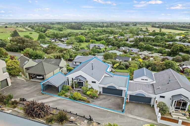 Photo of property in 11 Uldale Place, Westmorland, Christchurch, 8025