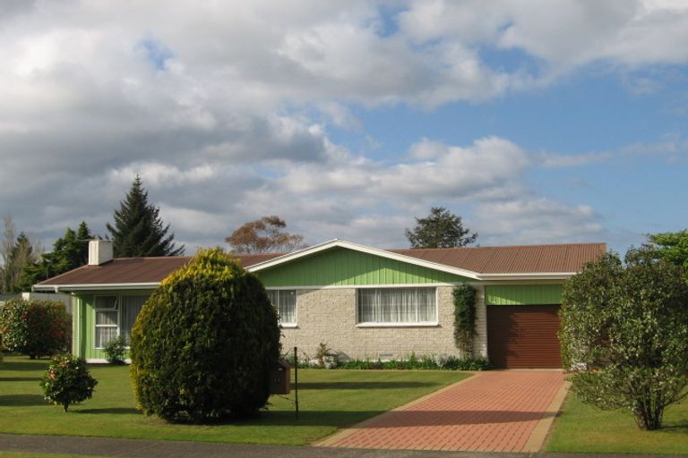 Photo of property in 11 Joanne Crescent, Pukehangi, Rotorua, 3015